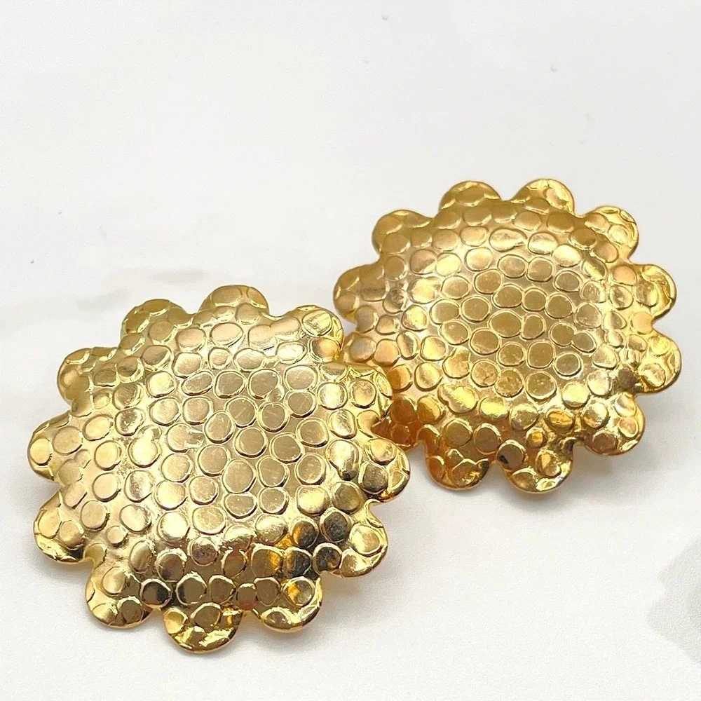 Vintage Gold Tone Stud‎ Earrings Large Flower Bubble Textured Scalloped Boho Y2K